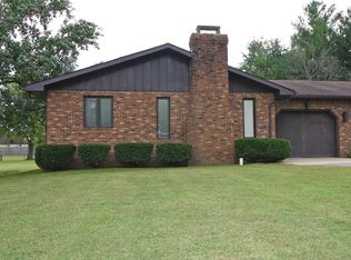 1306A Mount Vernon Rd, Fairfield, IL 62837