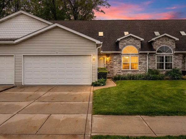 187 Fieldstone Dr, Porter, IN 46304