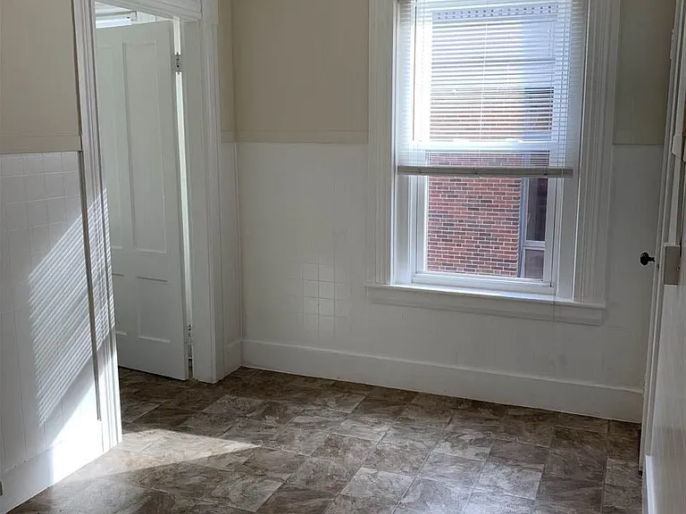 97 Bridge St #12 — Photo 7