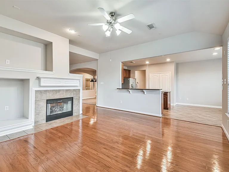 9506 Gramond Hall Ct — Photo 10