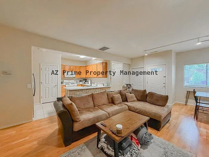 1147 Mary Dr — Photo 16
