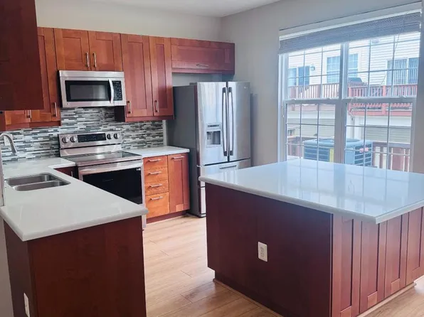 3819 Eisenhower Ave, Alexandria, VA 22304