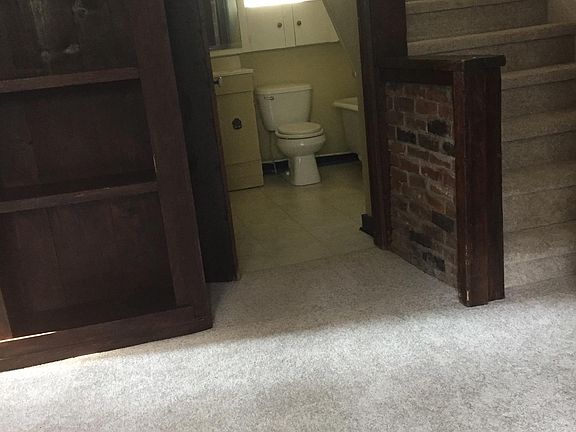 5th image of 34 Ashland Ave #5