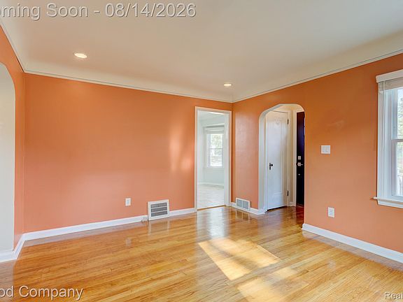 4th image of 2211 Harvard Rd