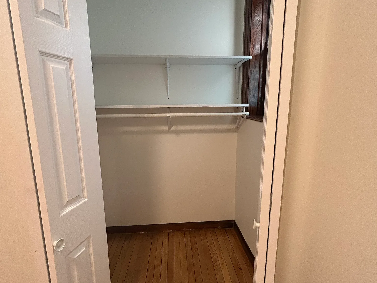3 bed, 1200 sqft, $1,900 — Photo 3