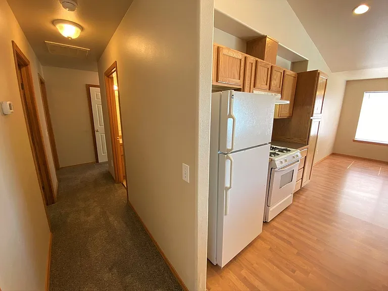 602 E Country Side Ave — Photo 11