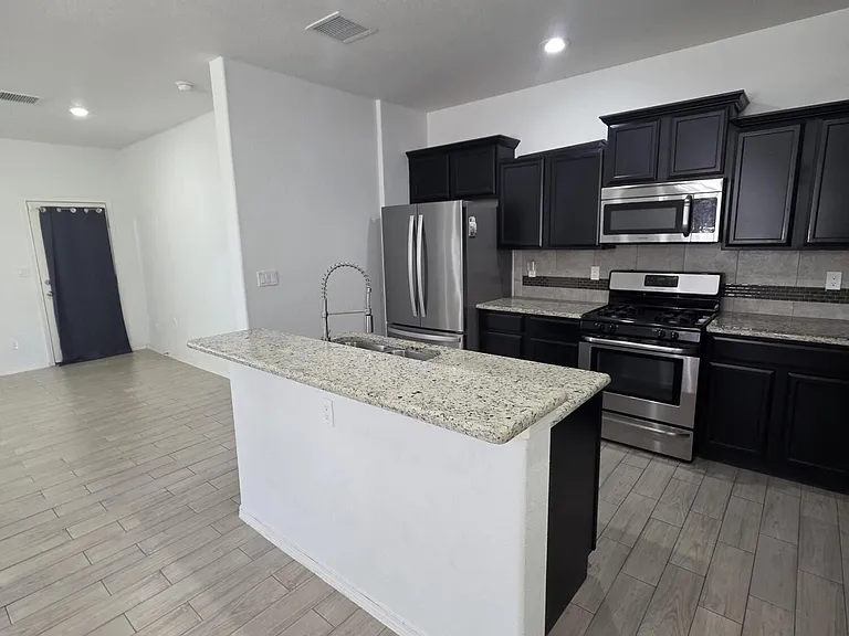 7517 Red Cedar Dr — Photo 5