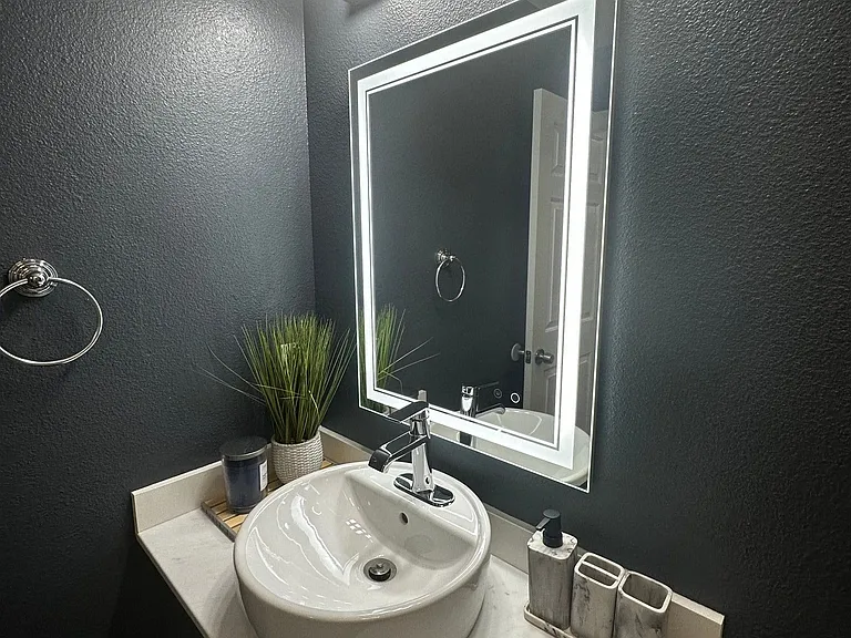 4512 W Lake Mead Blvd #201 — Photo 8
