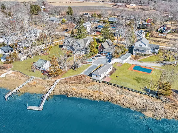 3445 Wickham Avenue, Mattituck, NY 11952