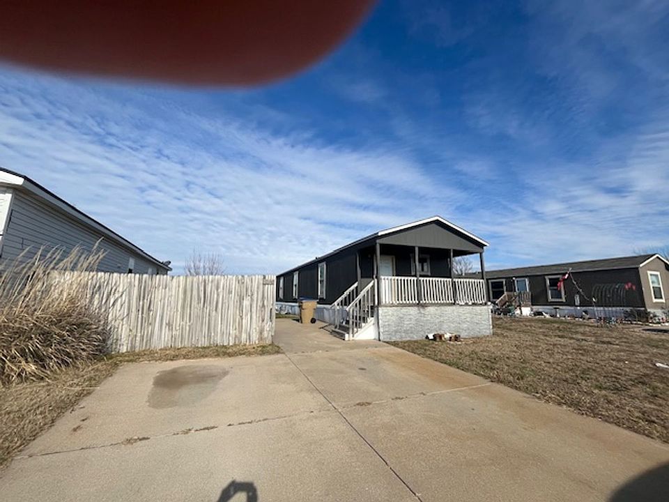 2nd image of 764 Wilson Dr #724