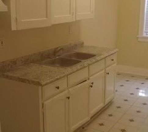 3rd image of 307 Witmer St #101