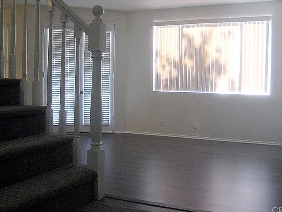 3rd image of 28415 Evergreen Ln