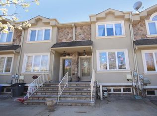 38 Calvanico Ln, Staten Island, NY 10314