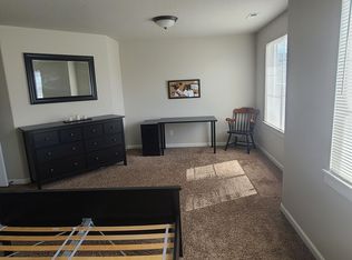 15439 SE Hidden Falls Dr, Clackamas, OR
