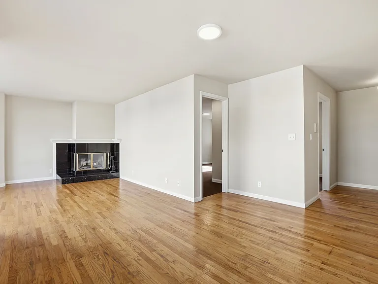 550 Church St #2 — Photo 2