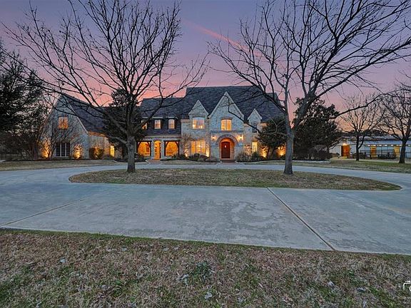 2nd image of 1250 Shady Oaks Dr