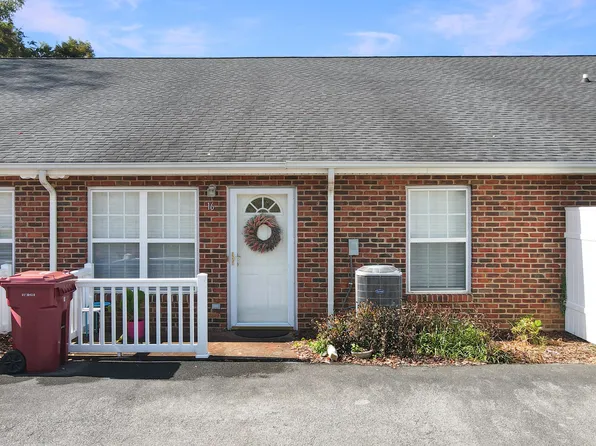16 Boone Hill Ct #16, Johnson City, TN 37615