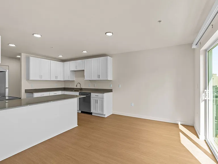 2901 Salem Ave SE #101 — Photo 18