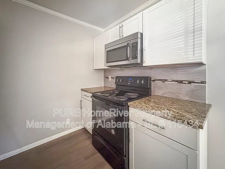 1701 Longmeadow Dr — Photo 7