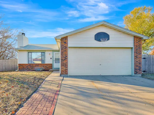 403 E Campus St, Wichita, KS 67216