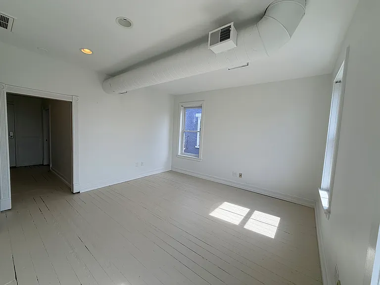 1210 Sycamore St #4 — Photo 7