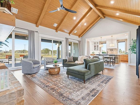 3rd image of 122 Ozro Rd