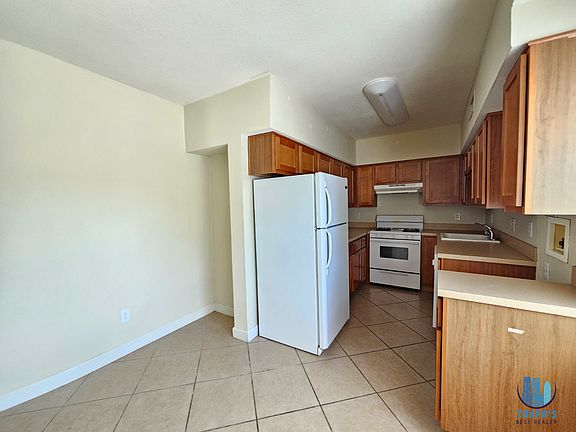 4th image of 1355 Drew St APT 103
