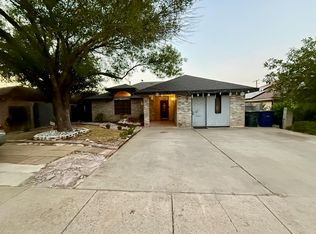 1420 Longhorn Dr, Laredo, TX 78045