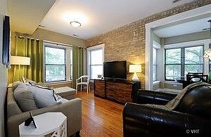 2nd image of 3056 W Sunnyside Ave #1