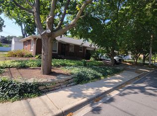 525 Anderson Blvd #820, Geneva, IL 60134