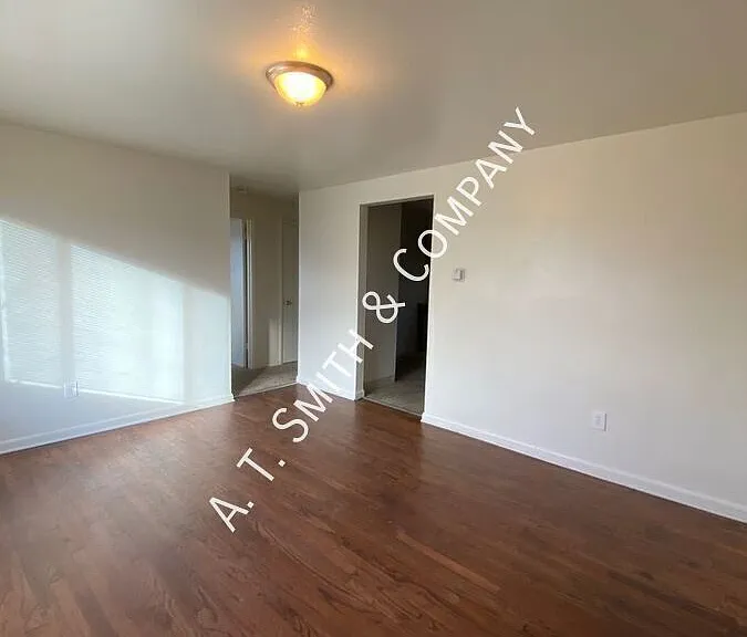 1292 Benton St — Photo 5