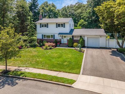 4 Lawson Pl, Dix Hills, NY, 11746