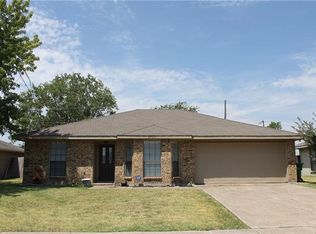 2705 Yale Dr, Rowlett, TX 75088