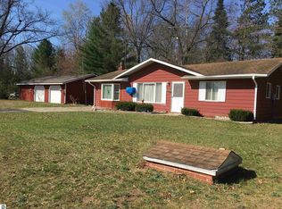 5290 Oakhill Dr, Alger, MI 48610