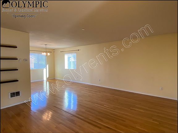 Living Room_11132020