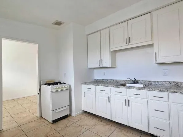 66327 7th St #1, Desert Hot Springs, CA 92240