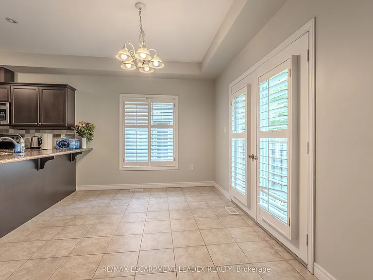 441 Stonehenge Dr #8 — Photo 9