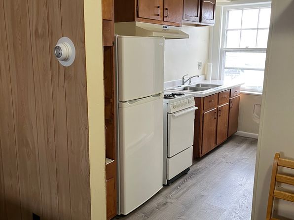 7 Maple Ave #1
