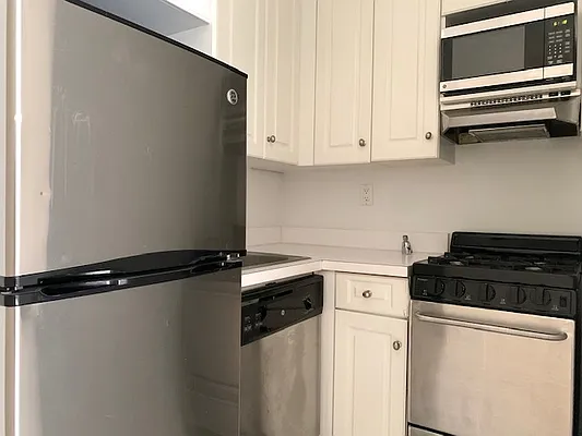 Rented by PocketBroker Inc | media 7