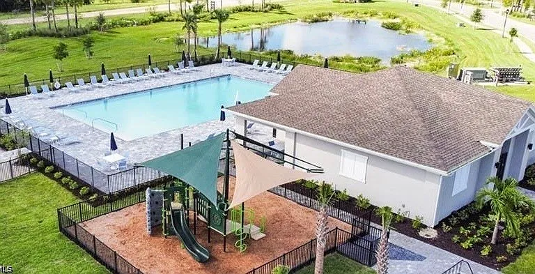12245 Savanna Lakes Blvd — Photo 17
