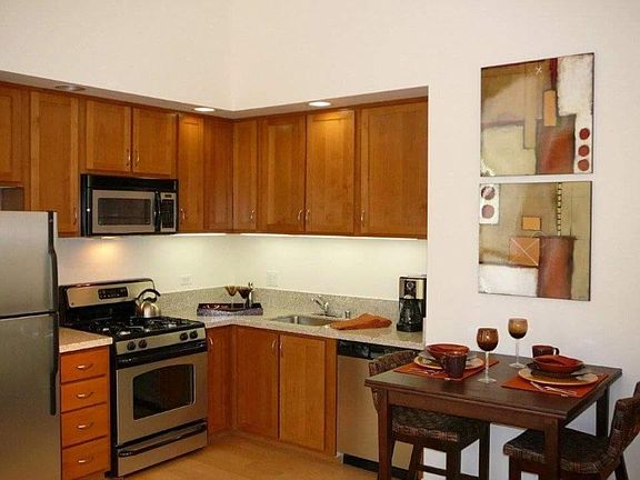 4th image of 1020 12th St APT 404