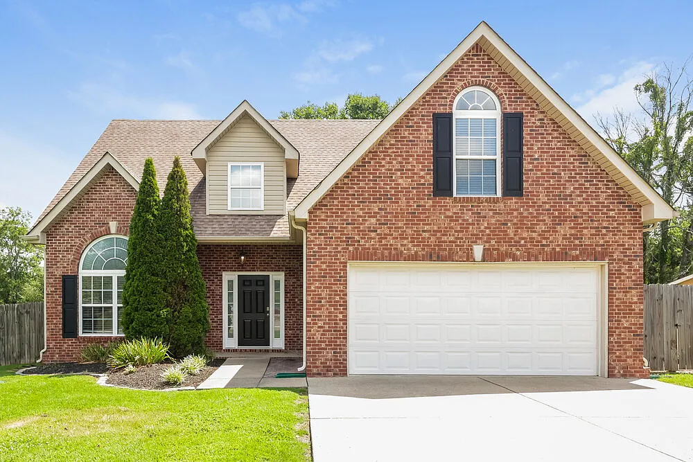3 bed, 2.5 bath, 2191 sqft, $3,620 — Photo 1