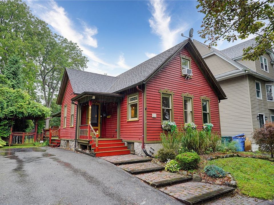 1st image of 29 Benton St