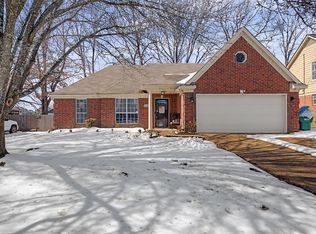 195 Oakland Hills Dr, Oakland, TN 38060
