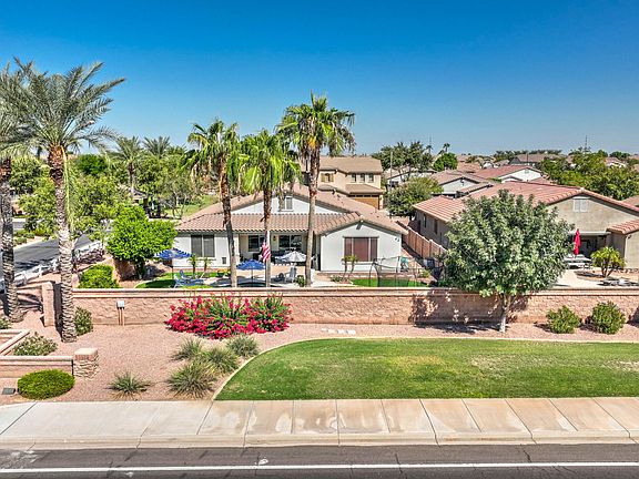 3rd image of 1435 E TONTO Drive