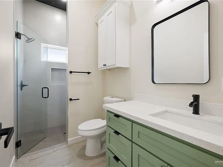 5705 Notre Dame Ave #3 — Photo 10