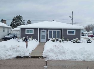 1635 Athaleen Ave, Racine, WI 53403