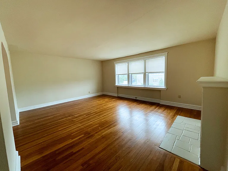 800 Kingsland Ave — Photo 9
