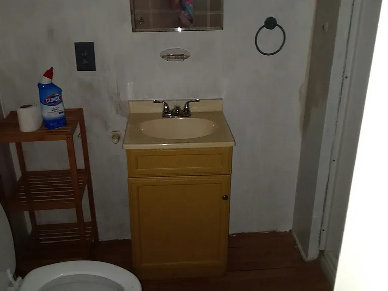1015 Petrey St SE — Photo 6