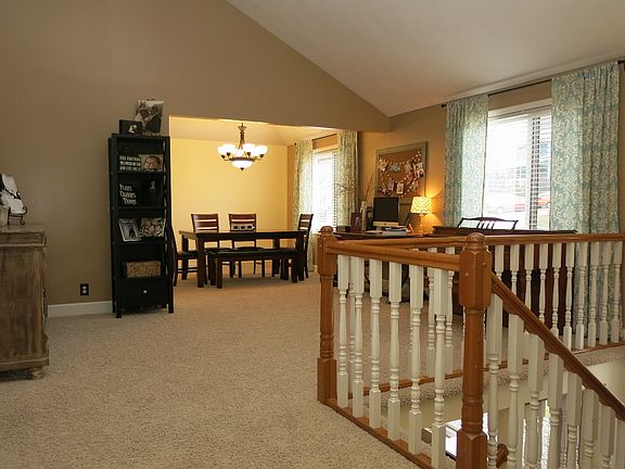 2nd image of 1017 Bryn Mawr Dr
